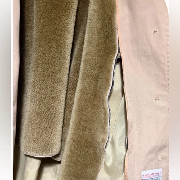 London Fog Beige Weatherwear Coat with Faux Fur Lining - Picture 4 of 6